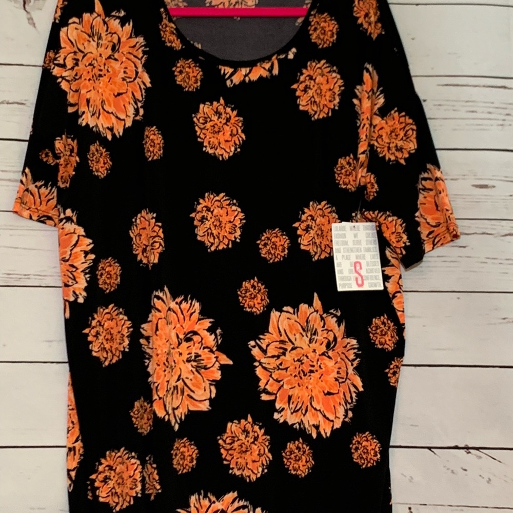 LuLaRoe Irma Tunic